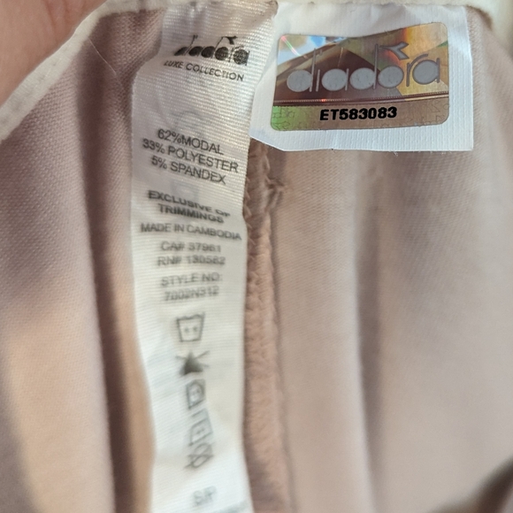 Diadora Powder Pink Long Sleeve Front Twist Top - Picture 3 of 6